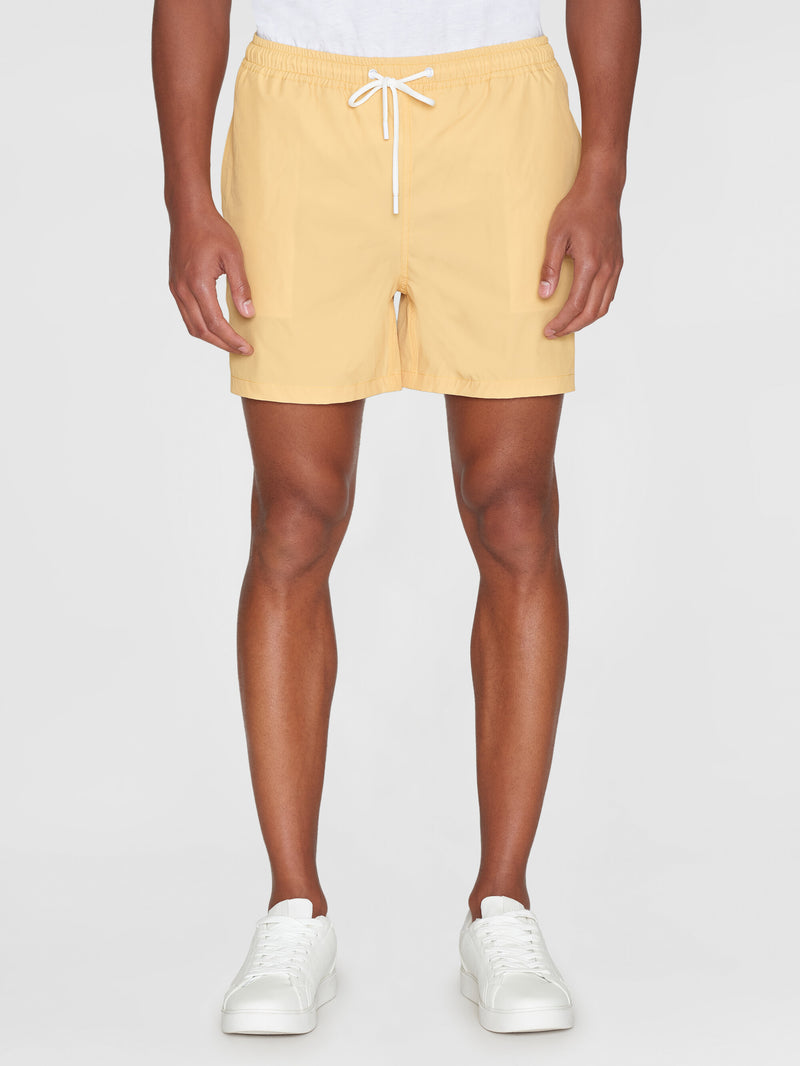 KnowledgeCotton Apparel - MEN BAY stretch swimshorts Swimshorts 1429 Misted Yellow