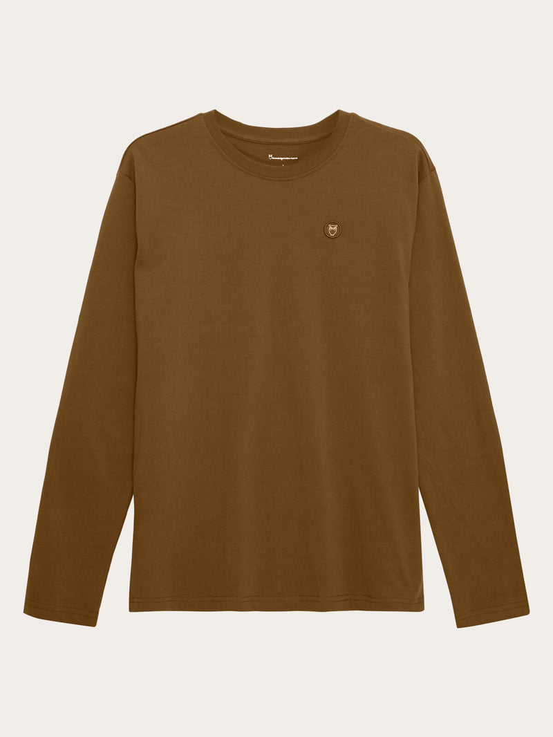 KnowledgeCotton Apparel - MEN Badge long sleeve Long Sleeves 1100 Dark Olive