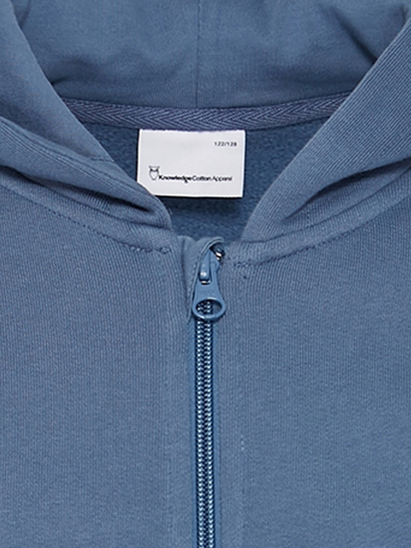 KnowledgeCotton Apparel - YOUNG Badge zip hood sweat Sweats 1432 Moonlight Blue