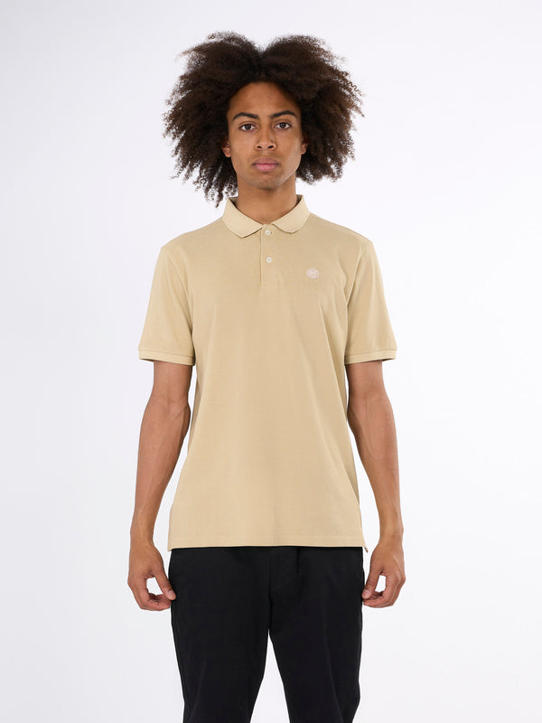 KnowledgeCotton Apparel - MEN Basic badge polo Polos 1347 Safari