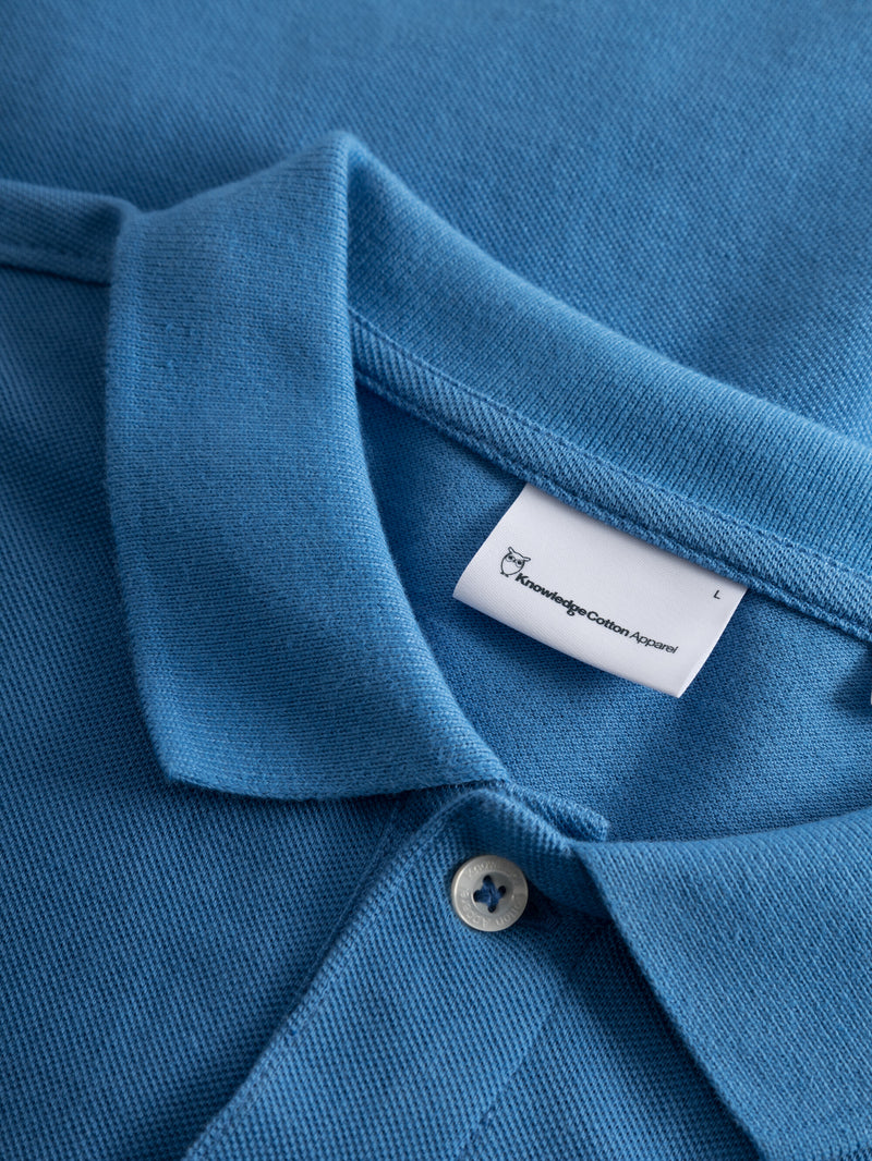 KnowledgeCotton Apparel - MEN Basic badge polo Polos 1357 Campanula