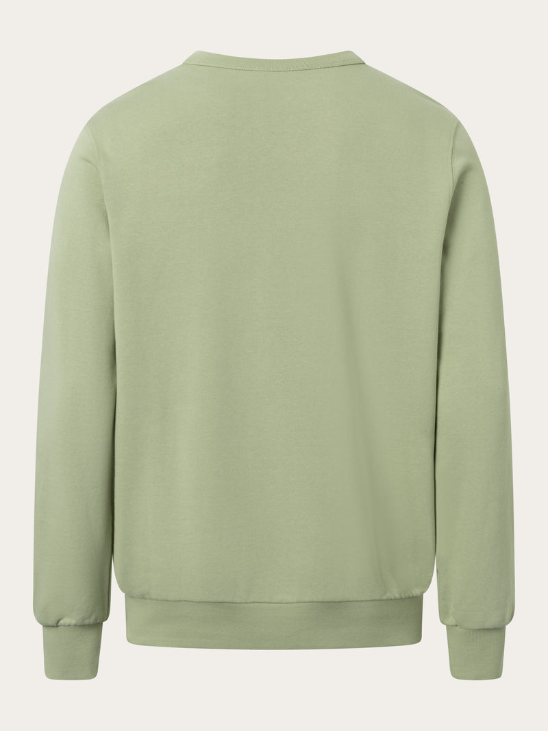 KnowledgeCotton Apparel - MEN Basic badge sweat Sweats 1380 Swamp