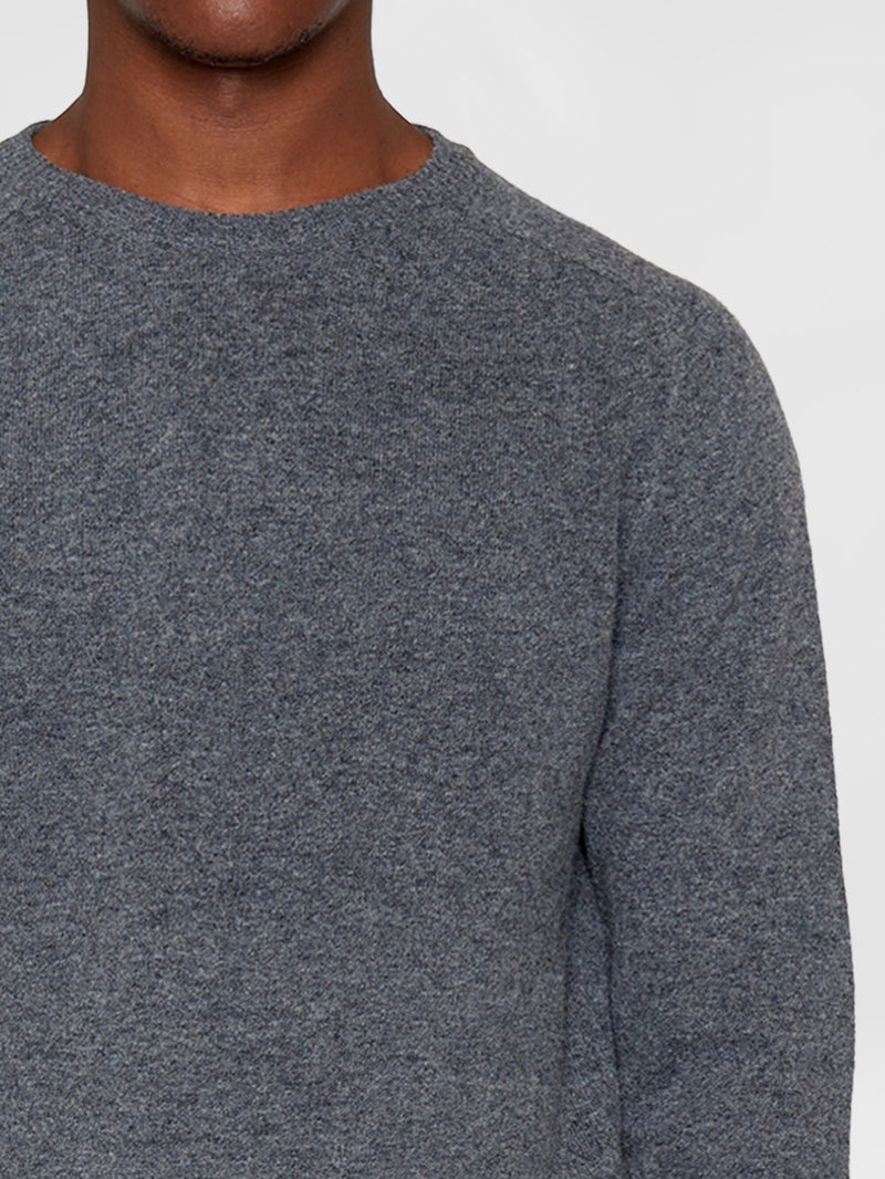 KnowledgeCotton Apparel - MEN Basic o-neck knit Knits 1073 Dark Grey Melange