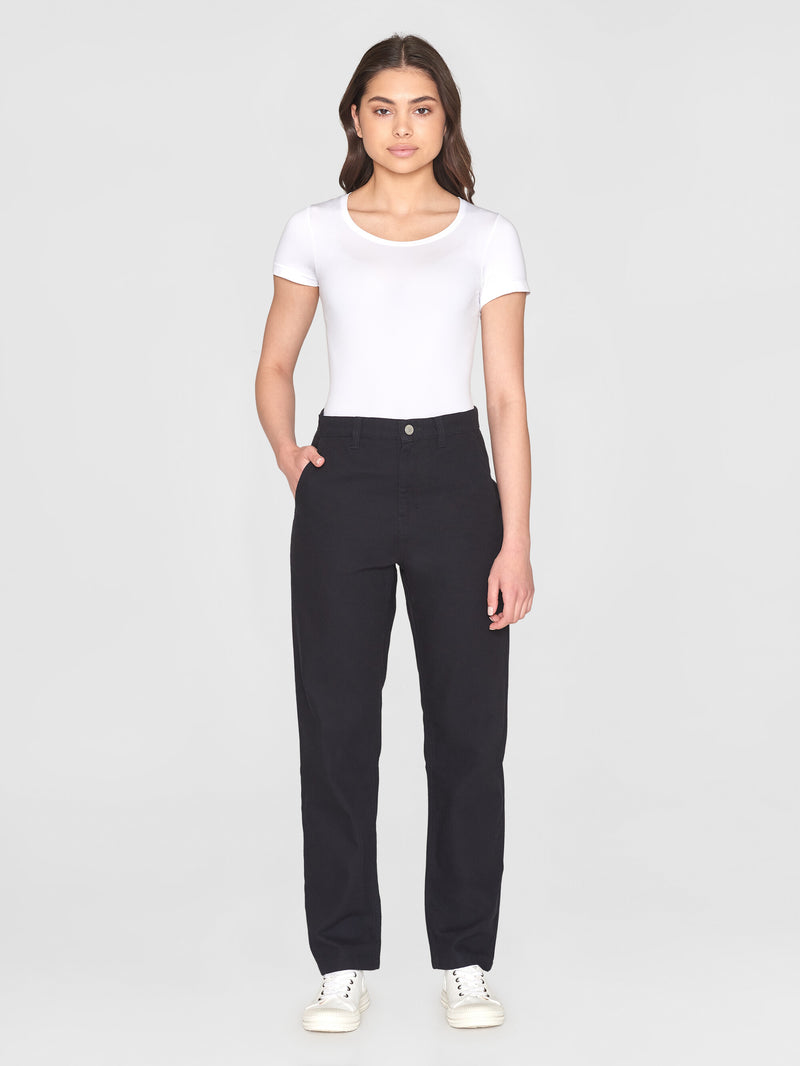 KnowledgeCotton Apparel - WMN CALLA tapered canvas pant Pants 1300 Black Jet