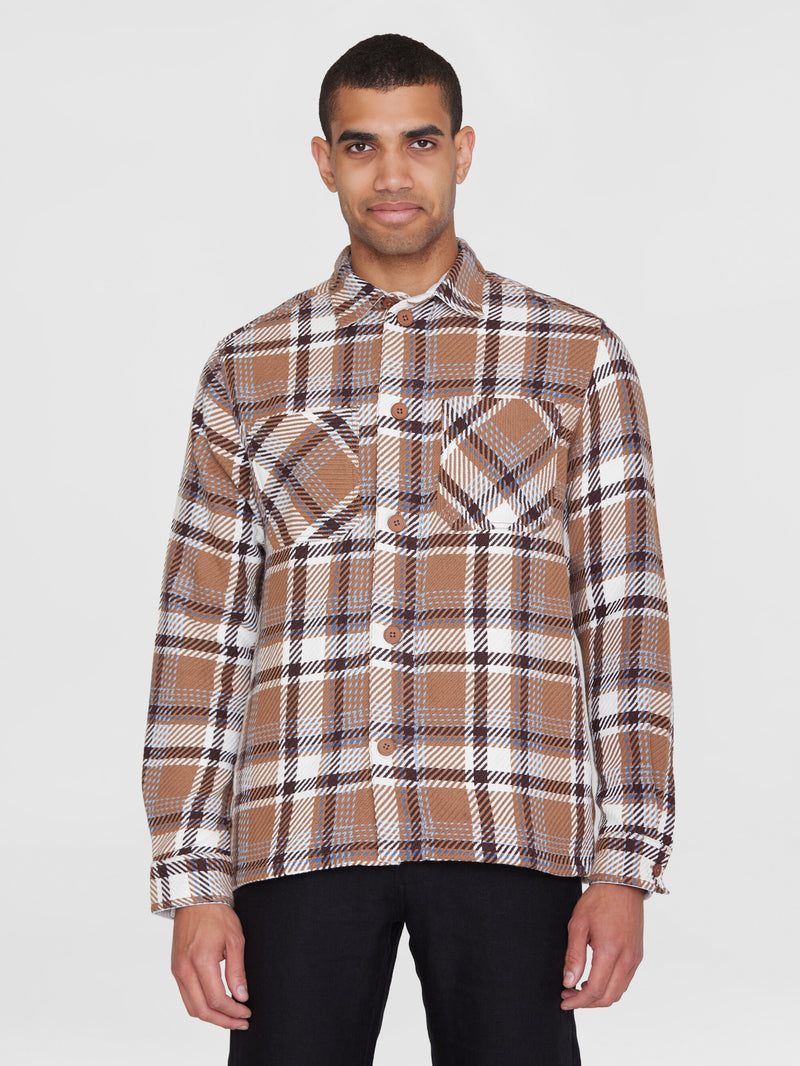 KnowledgeCotton Apparel - MEN Checked overshirt - GOTS/Vegan Overshirts 7026 Brown check