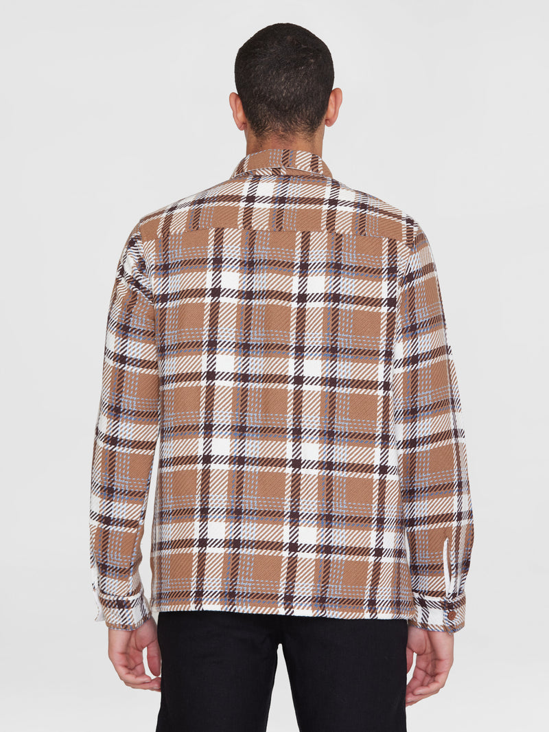 KnowledgeCotton Apparel - MEN Checked overshirt - GOTS/Vegan Overshirts 7026 Brown check