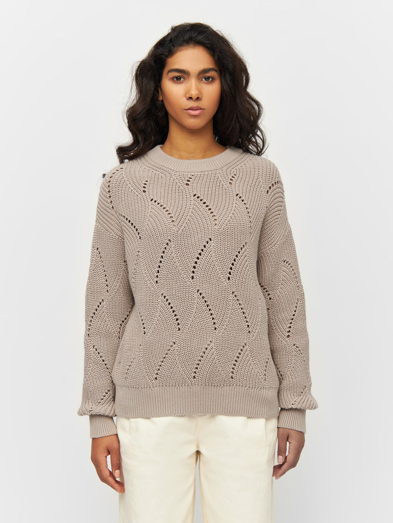 KnowledgeCotton Apparel - WMN Cotton cable crew neck Knits 1228 Light feather gray