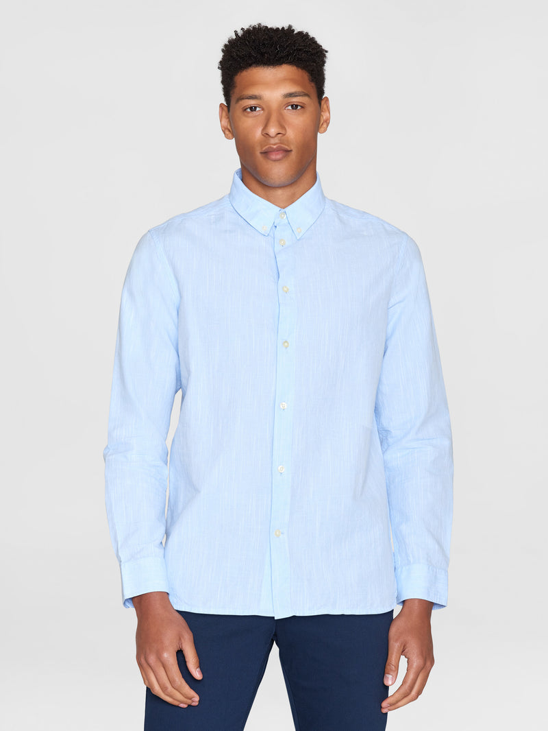 KnowledgeCotton Apparel - MEN Custom fit linen shirt Shirts 1009 Skyway