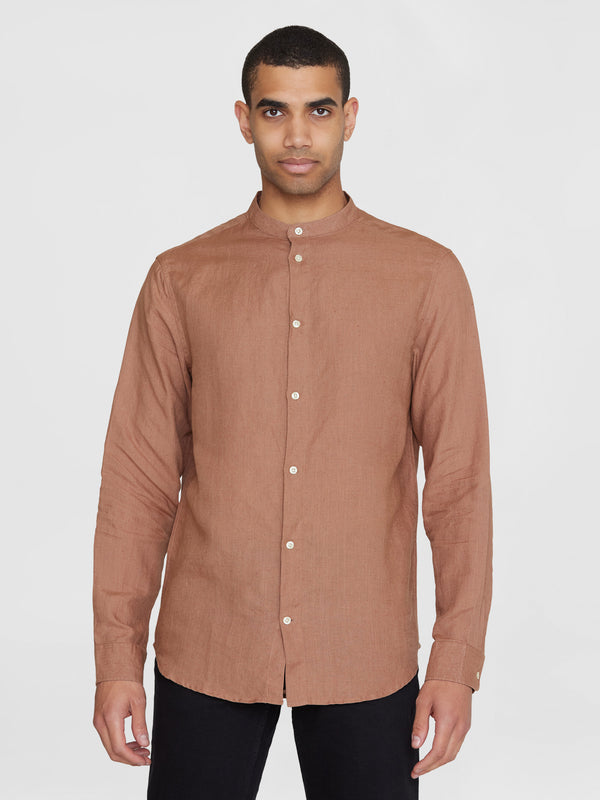 KnowledgeCotton Apparel - MEN Custom fit linen stand collar shirt Shirts 1437 Chocolate Malt