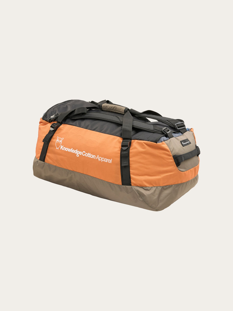 KnowledgeCotton Apparel - UNI Packbar duffelryggsäck 50L Bags 1365 Desert Sun