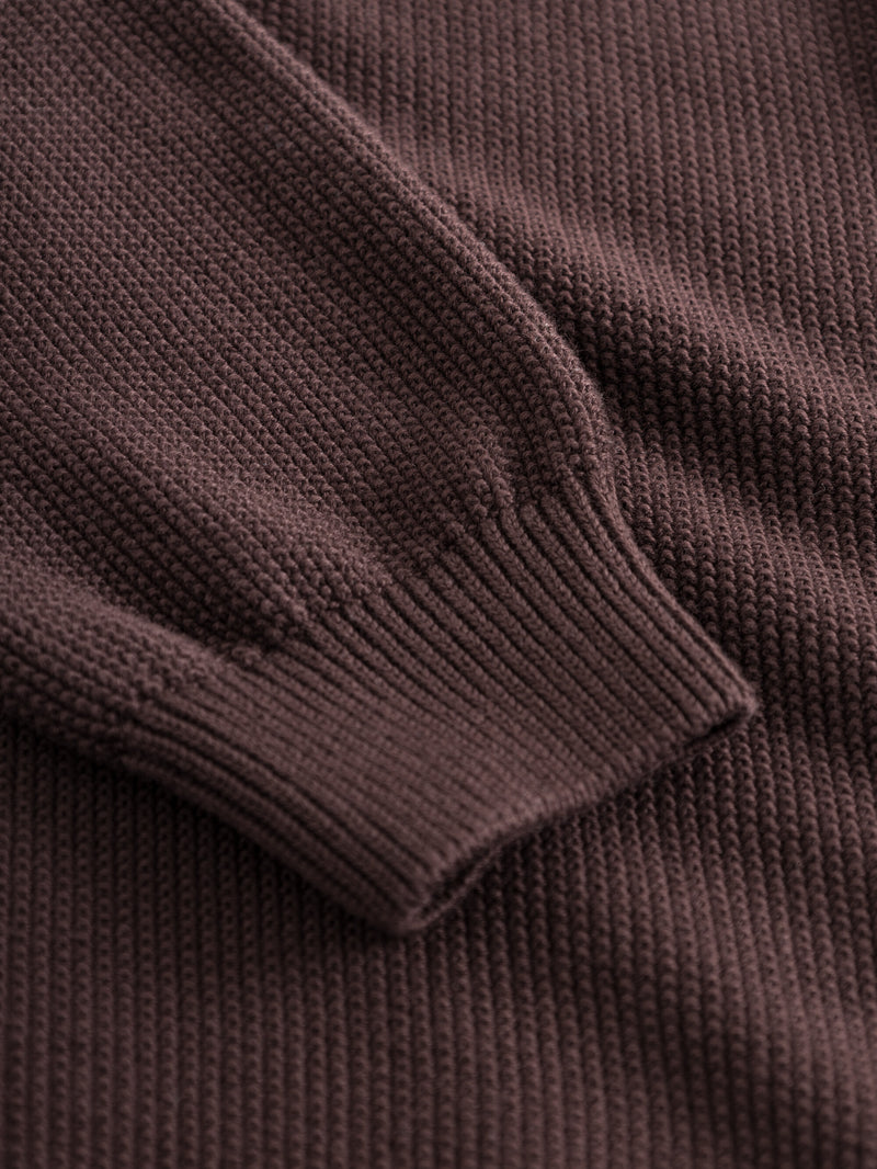 KnowledgeCotton Apparel - MEN Pique badge knit o-neck Knits 1394 Chocolate Plum