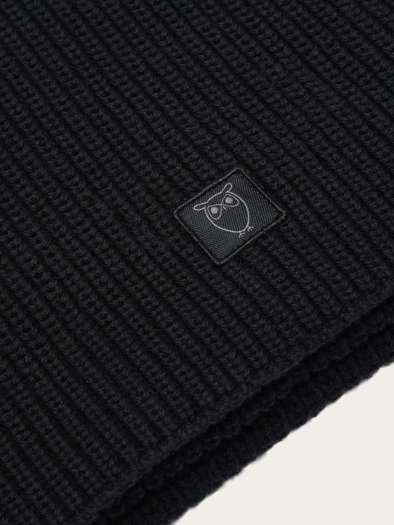 KnowledgeCotton Apparel - UNI Rib knit scarf Scarfs 1300 Black Jet