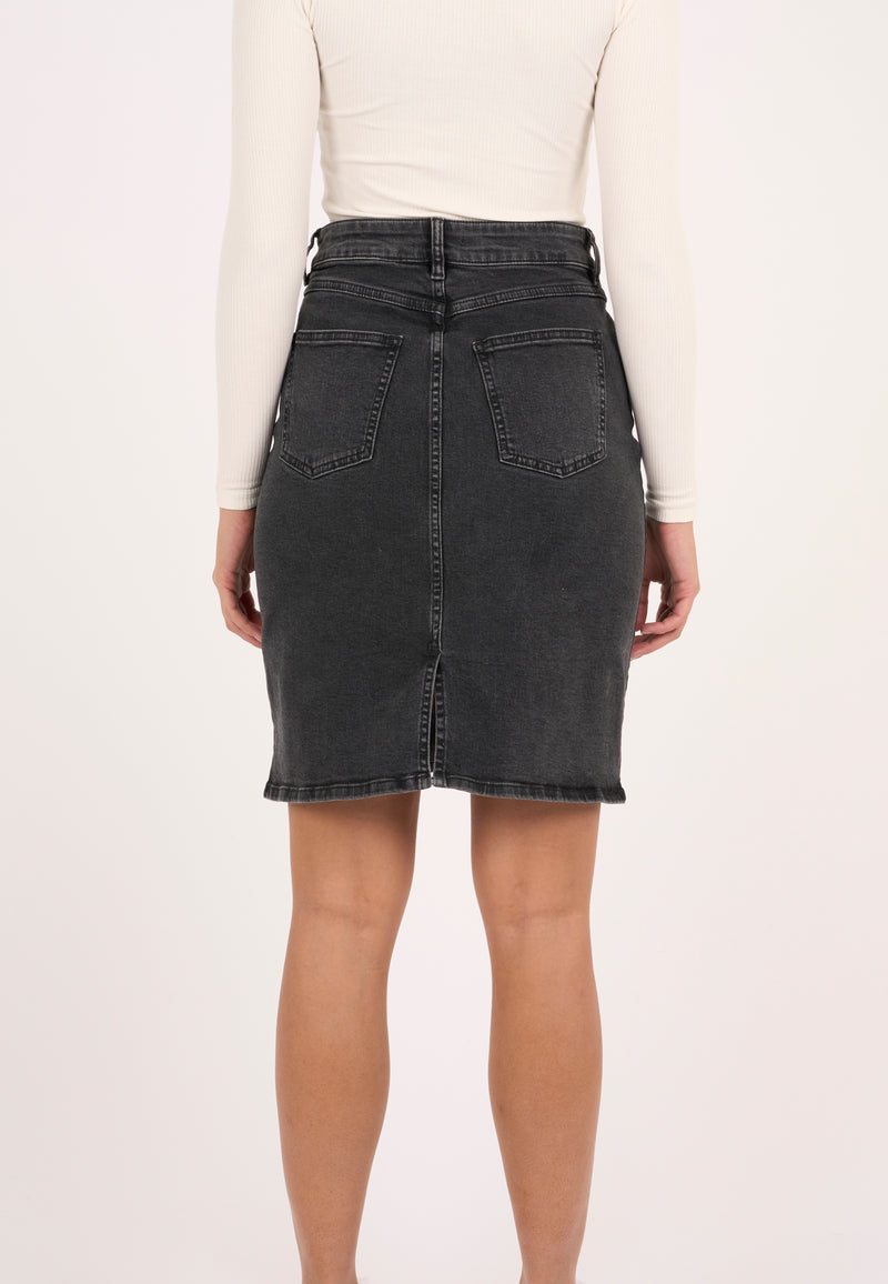 KnowledgeCotton Apparel - WMN Rinse black mid length denim skirt Denims 3049 Rinse black