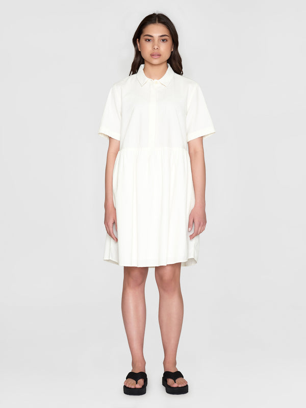 KnowledgeCotton Apparel - WMN Seersucker short shirt dress Dresses 1387 Egret