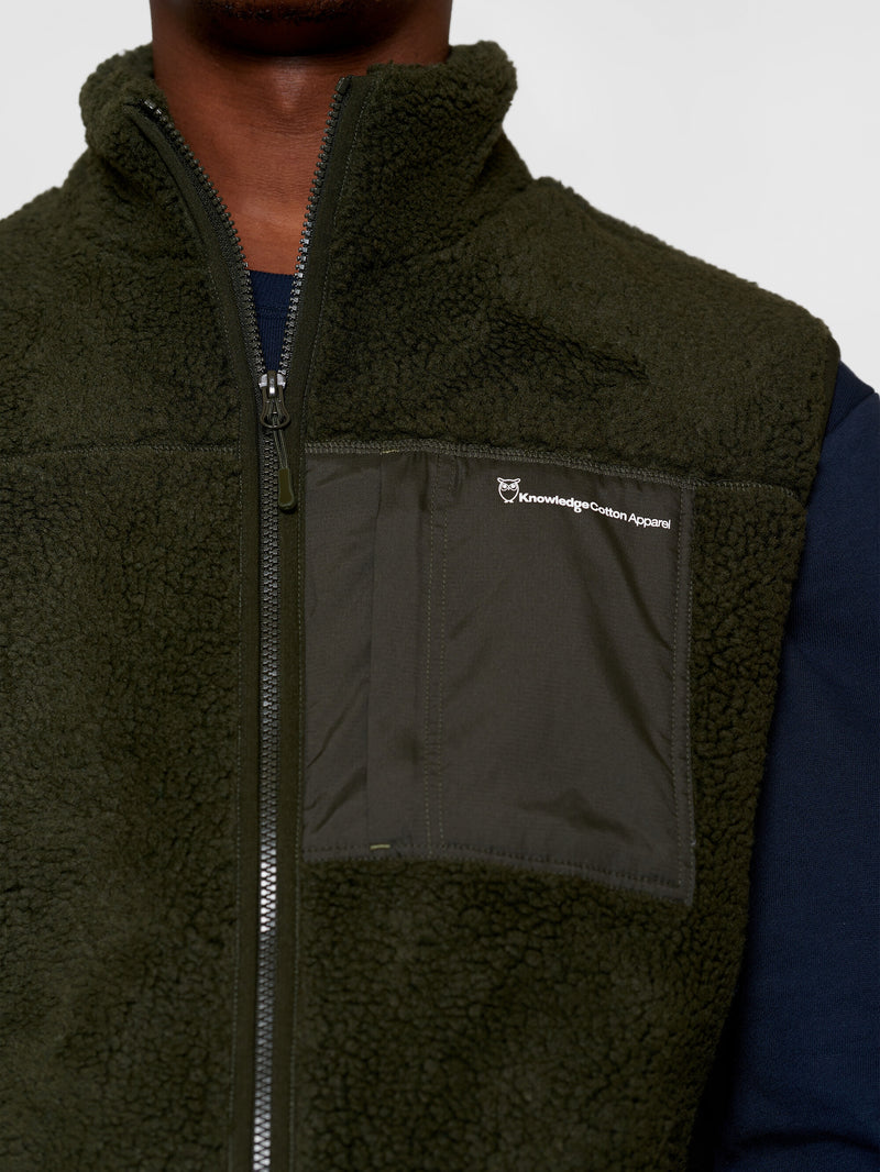 KnowledgeCotton Apparel - MEN Teddy fleece vest Fleeces 1090 Forrest Night