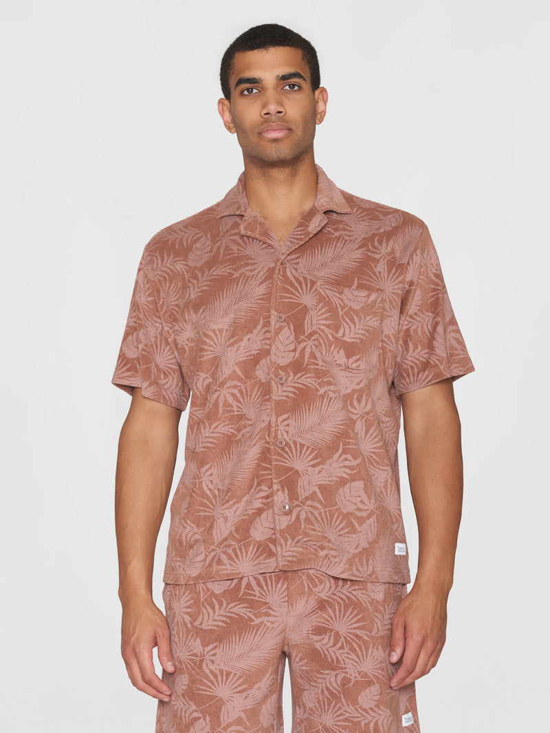 KnowledgeCotton Apparel - MEN Terry loose printed short sleeve shirt Shirts 9926 Brown