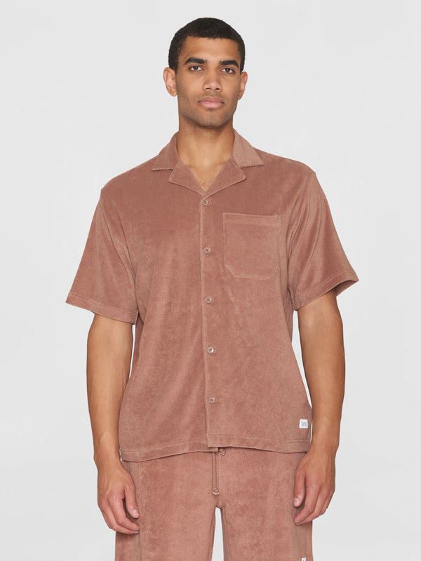 KnowledgeCotton Apparel - MEN Terry loose short sleeve shirt Shirts 1437 Chocolate Malt