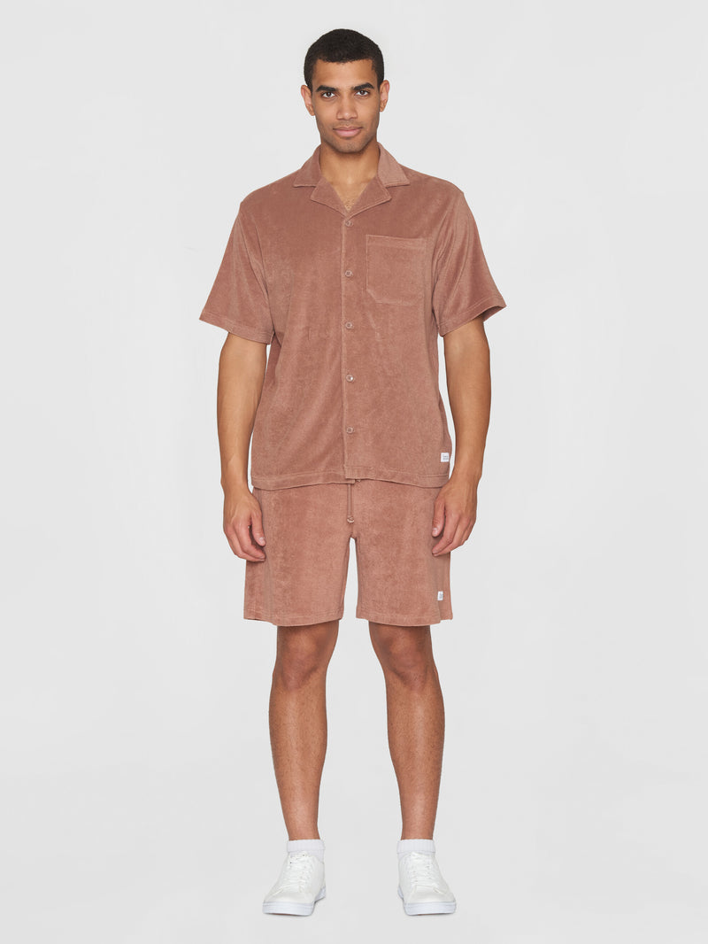 KnowledgeCotton Apparel - MEN Terry loose short sleeve shirt Shirts 1437 Chocolate Malt