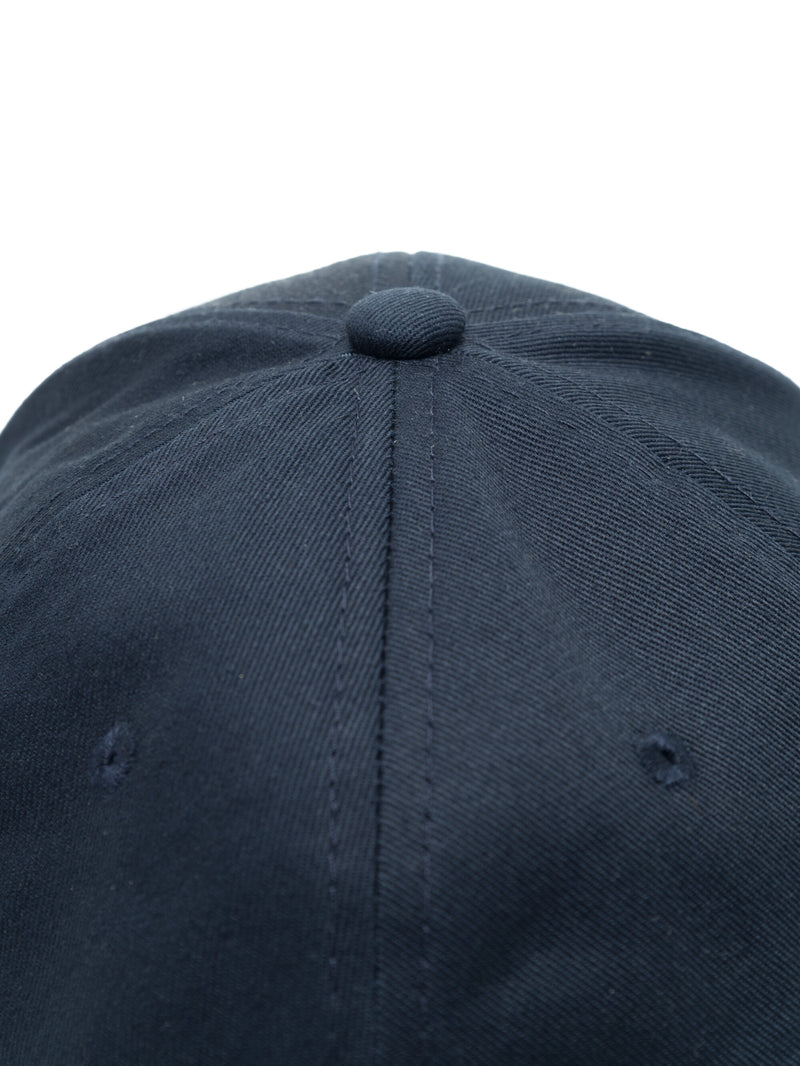 KnowledgeCotton Apparel - UNI Twill baseball cap with siliconebadge Caps 1001 Total Eclipse