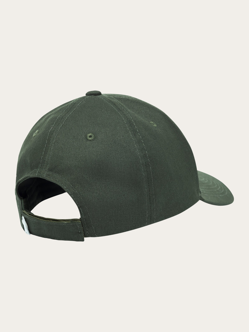 KnowledgeCotton Apparel - UNI Twill baseball cap with siliconebadge Caps 1090 Forrest Night