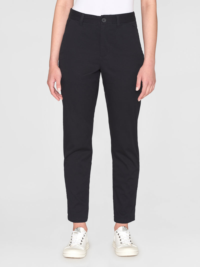 KnowledgeCotton Apparel - WMN WILLOW regular cropped poplin chino Pants 1300 Black Jet