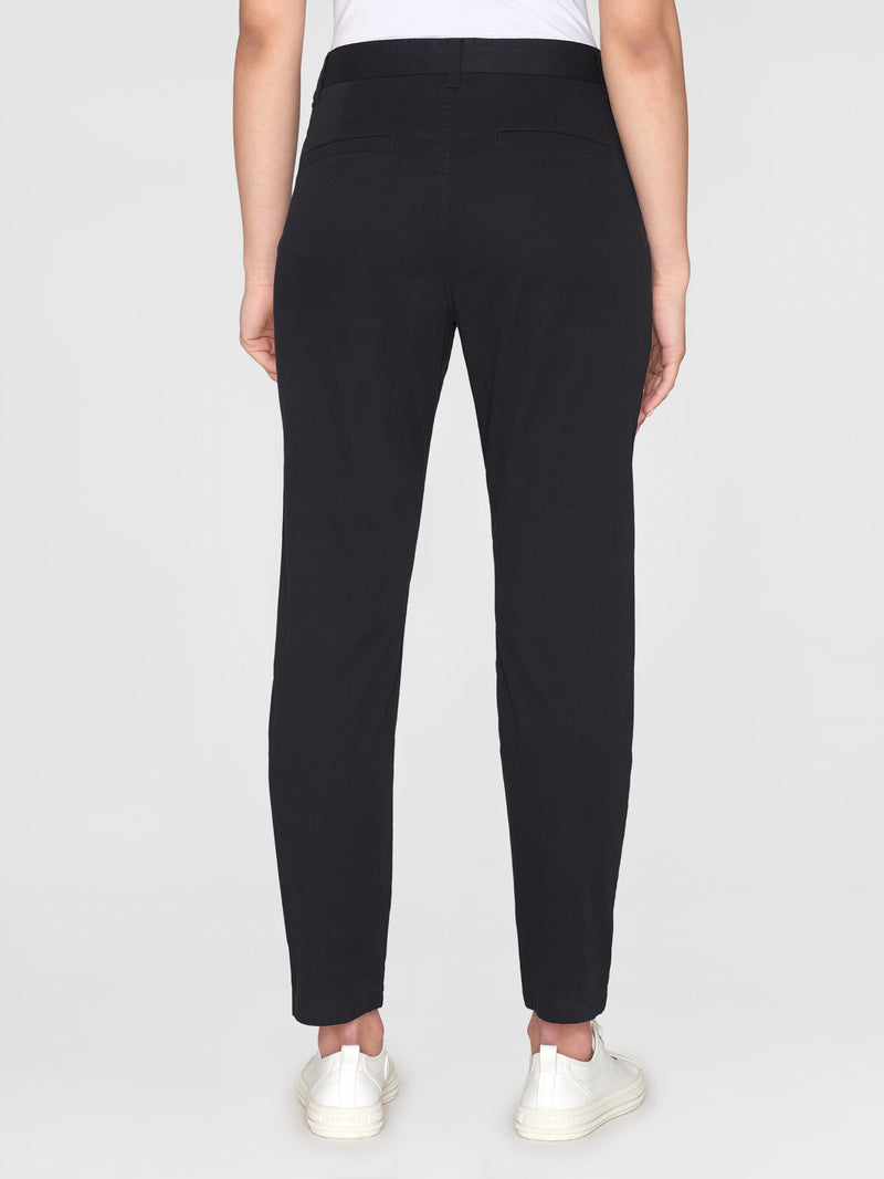 KnowledgeCotton Apparel - WMN WILLOW regular cropped poplin chino Pants 1300 Black Jet