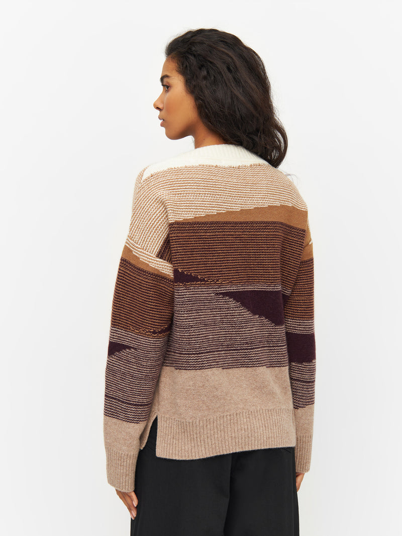 KnowledgeCotton Apparel - WMN Wool landscape pattern v-neck knit Knits 9926 Brown AOP