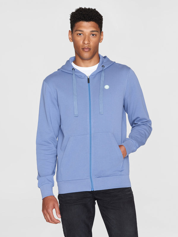 KnowledgeCotton Apparel - MEN Zip hood kangaroo badge sweat Sweats 1432 Moonlight Blue